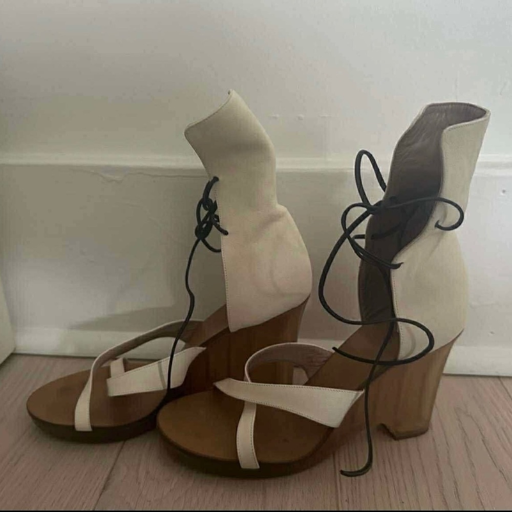 Chloe Cream and Tan Wedges